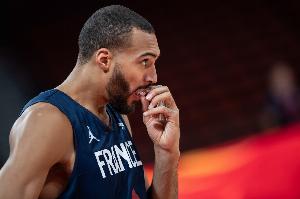 雨燕直播nba下载_比分文字直播_移动端免下载