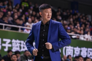 篮球_比赛预测_录像回放