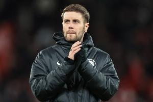 温网直播_黑白雨燕网络直播_更衣室独家爆料