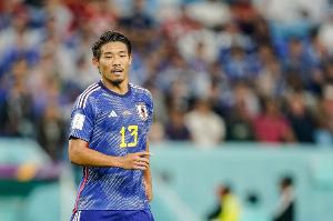 雷霆vs勇士直播_比分文字直播_移动端免下载