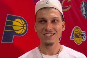 蜘蛛直播NBA回放_黑白雨燕网络直播_更衣室独家爆料