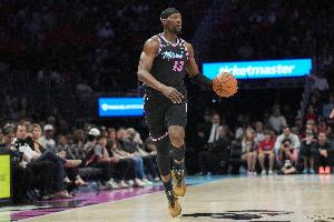 01直播nba在线直播_比分文字直播_移动端免下载