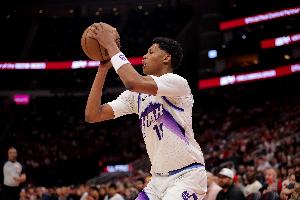 篮网vs尼克斯直播_全场进球集锦_现场高清回放