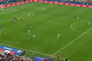 中国U17女篮vs德国U17女篮直播_黑白雨燕网络直播_更衣室独家爆料
